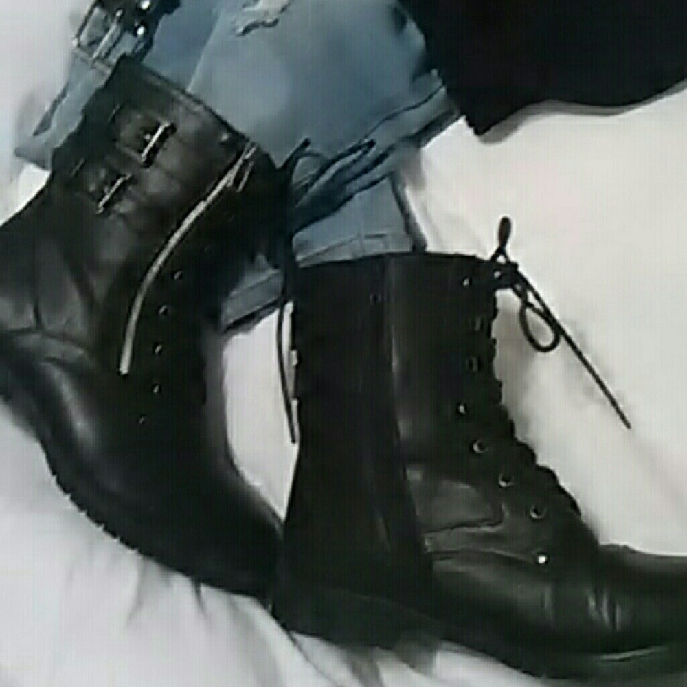 Black tie up and zipper on side only wore twice in